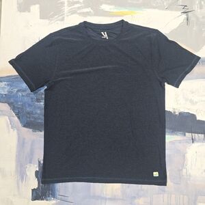 Vuori T Shirt Mens Large Blue Heather Strato Tech Tee Short Sleeve Stretch V126